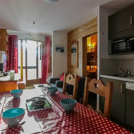 Apartament - Pour 4 Avec Kitchenette Equipee Proche Des Pistes - Fr-1-637-47