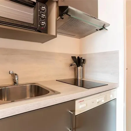 Apartament - Pour 4 Avec Kitchenette Equipee Proche Des Pistes - Fr-1-637-47 Val Thorens